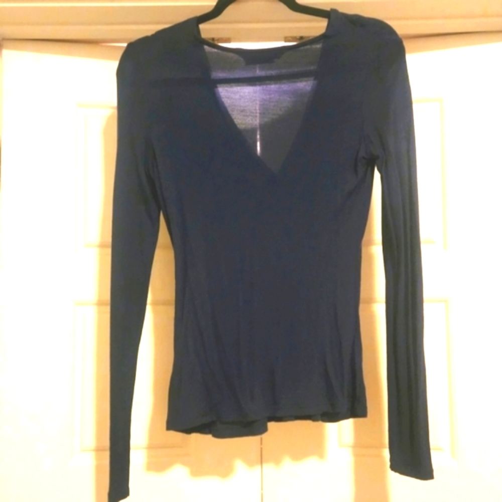 Long Sleeve Navy Blue Front Scrunch V-Neck Blouse - Picture 3 of 4